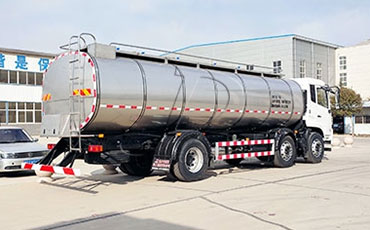 新鄉(xiāng)市新東機械推出食用油運輸車新標準