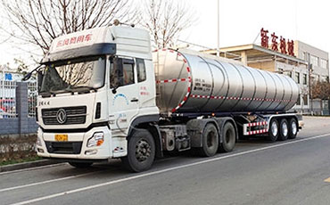 在河北買一臺半掛鮮奶罐車得多少錢？